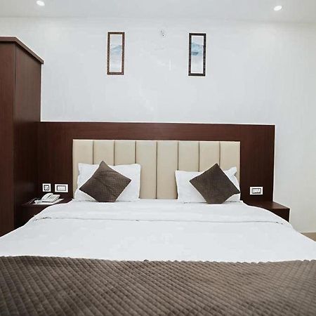 Hotel The 7 Seas Rishīkesh Eksteriør billede