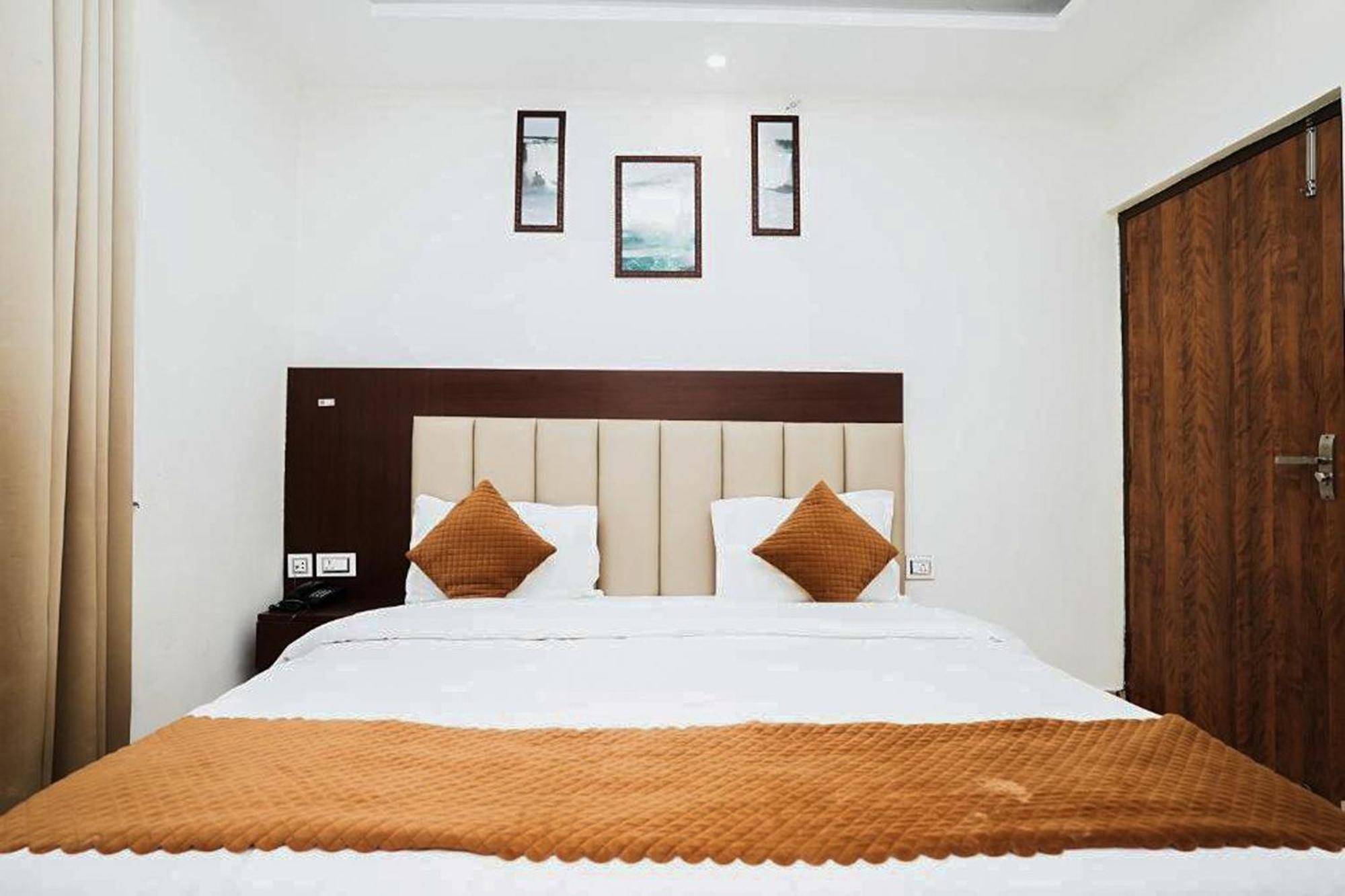 Hotel The 7 Seas Rishīkesh Eksteriør billede
