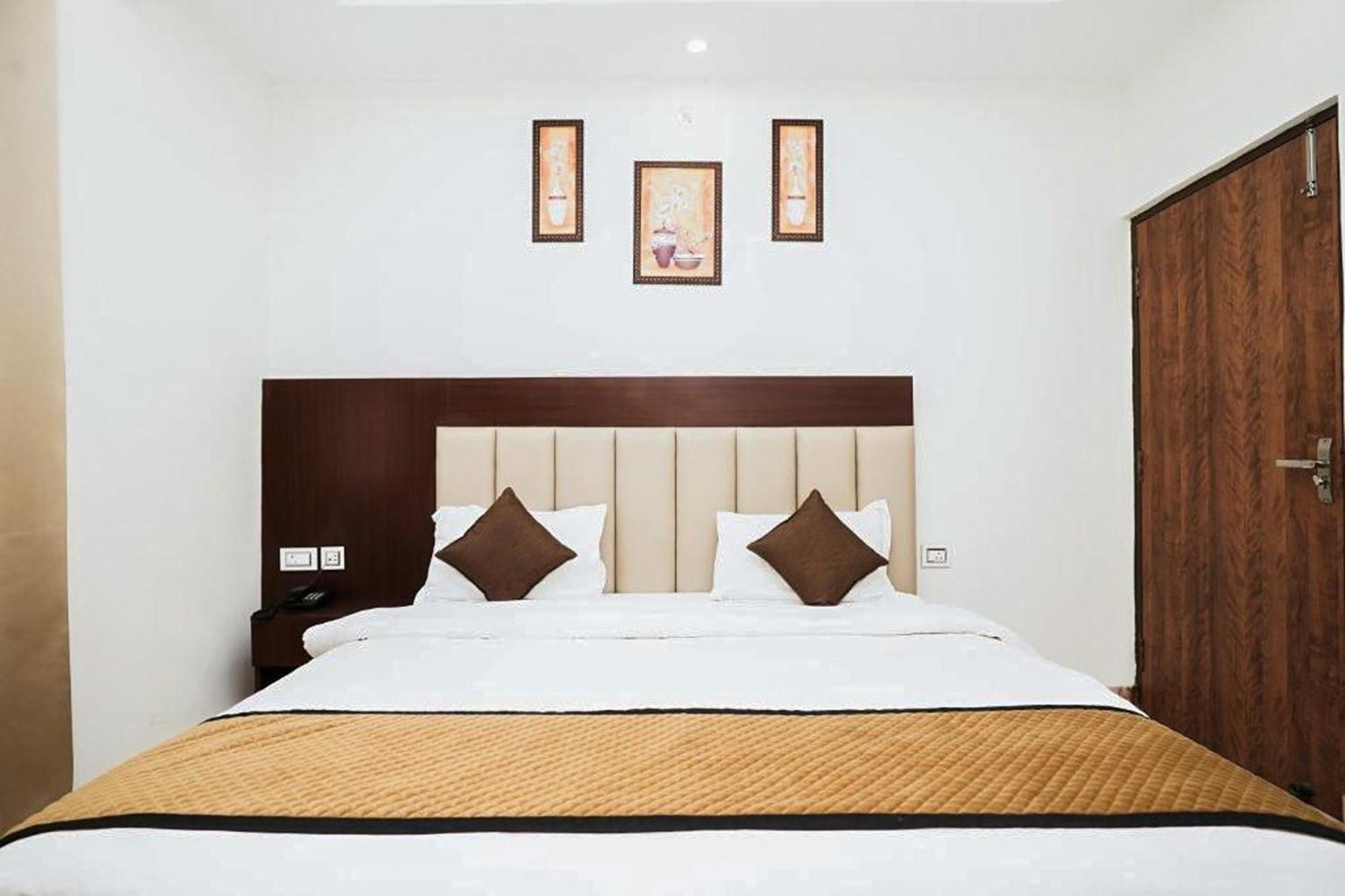 Hotel The 7 Seas Rishīkesh Eksteriør billede