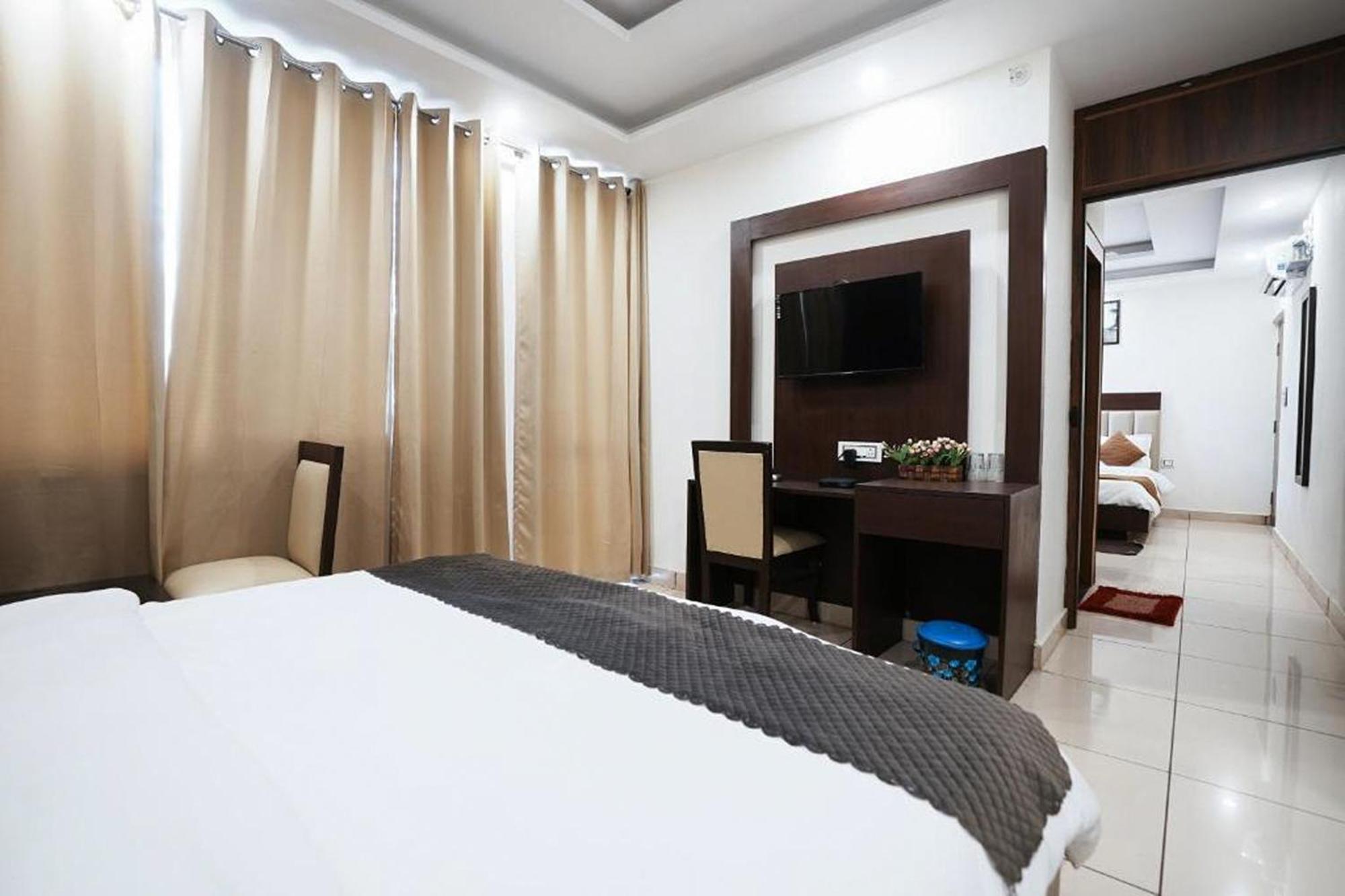 Hotel The 7 Seas Rishīkesh Eksteriør billede