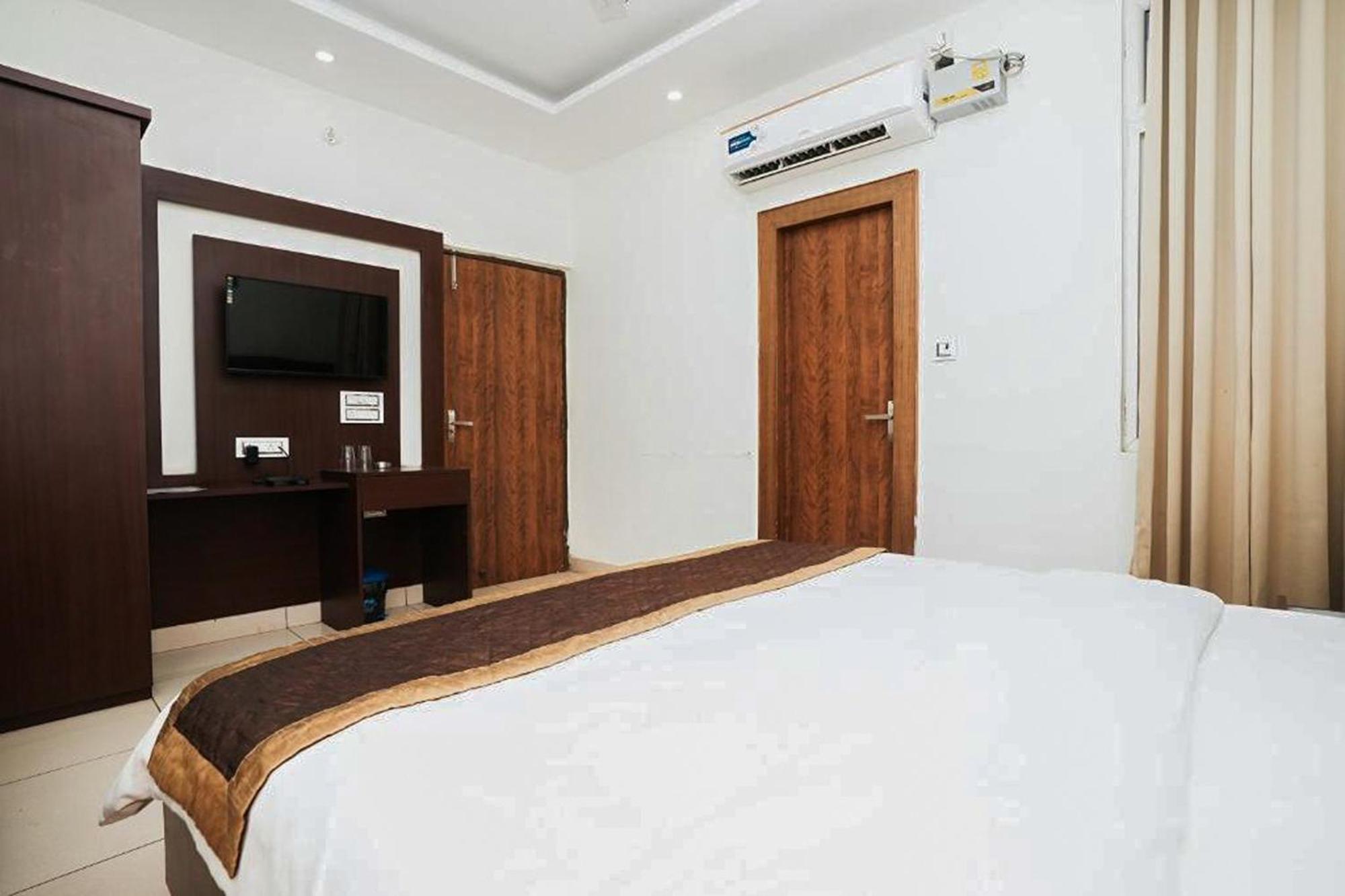 Hotel The 7 Seas Rishīkesh Eksteriør billede