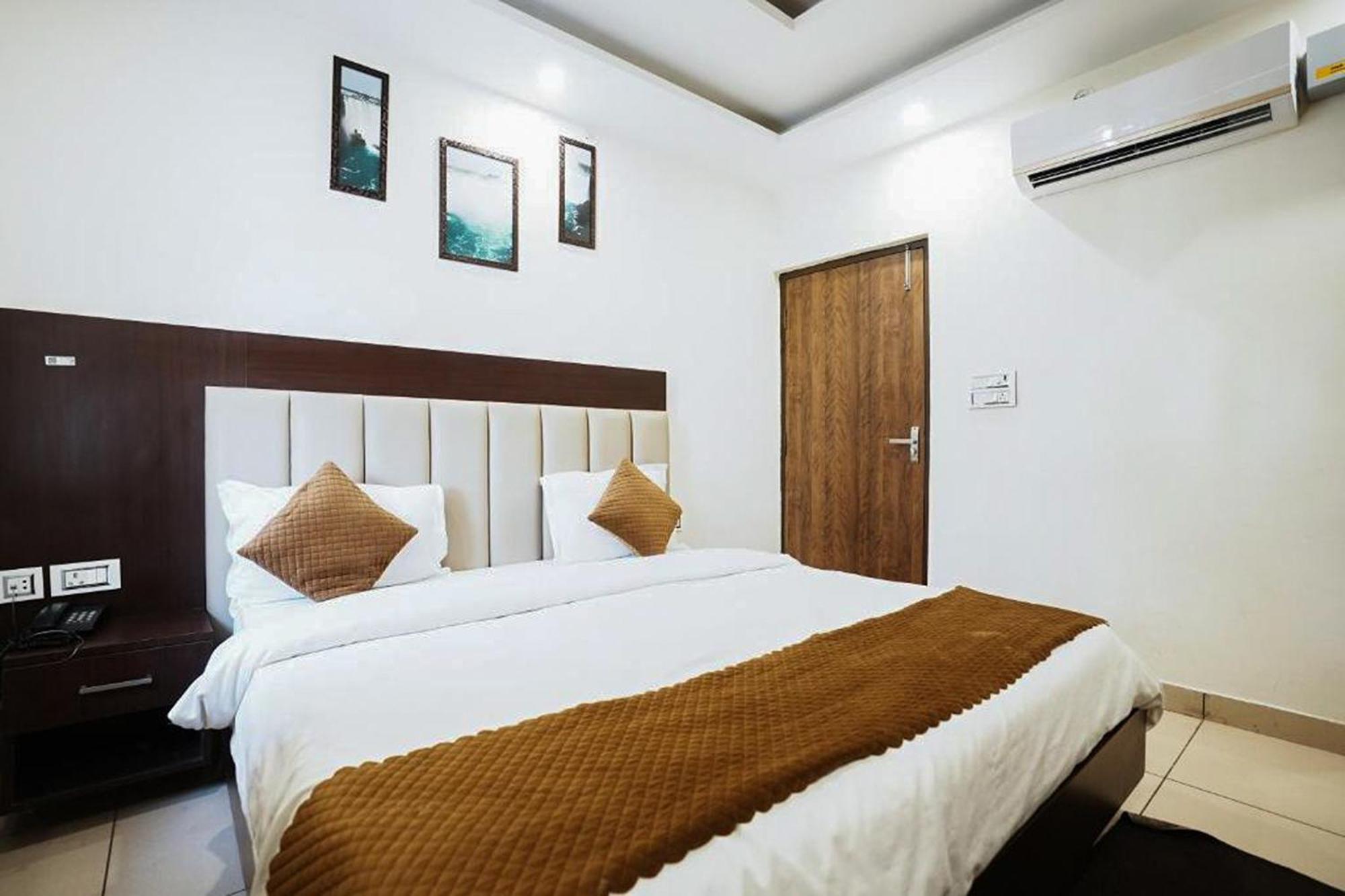 Hotel The 7 Seas Rishīkesh Eksteriør billede