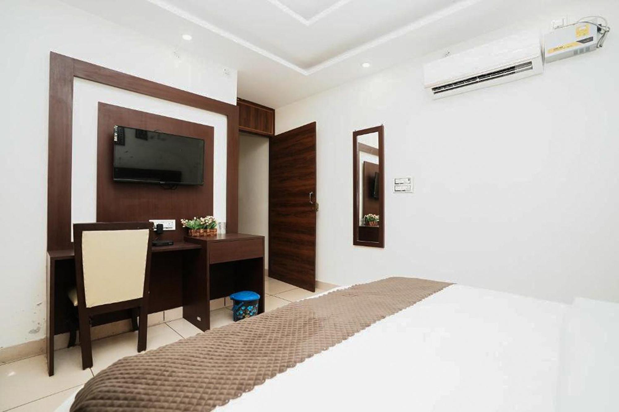 Hotel The 7 Seas Rishīkesh Eksteriør billede