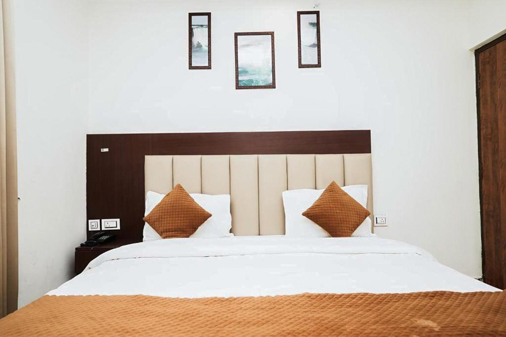 Hotel The 7 Seas Rishīkesh Eksteriør billede