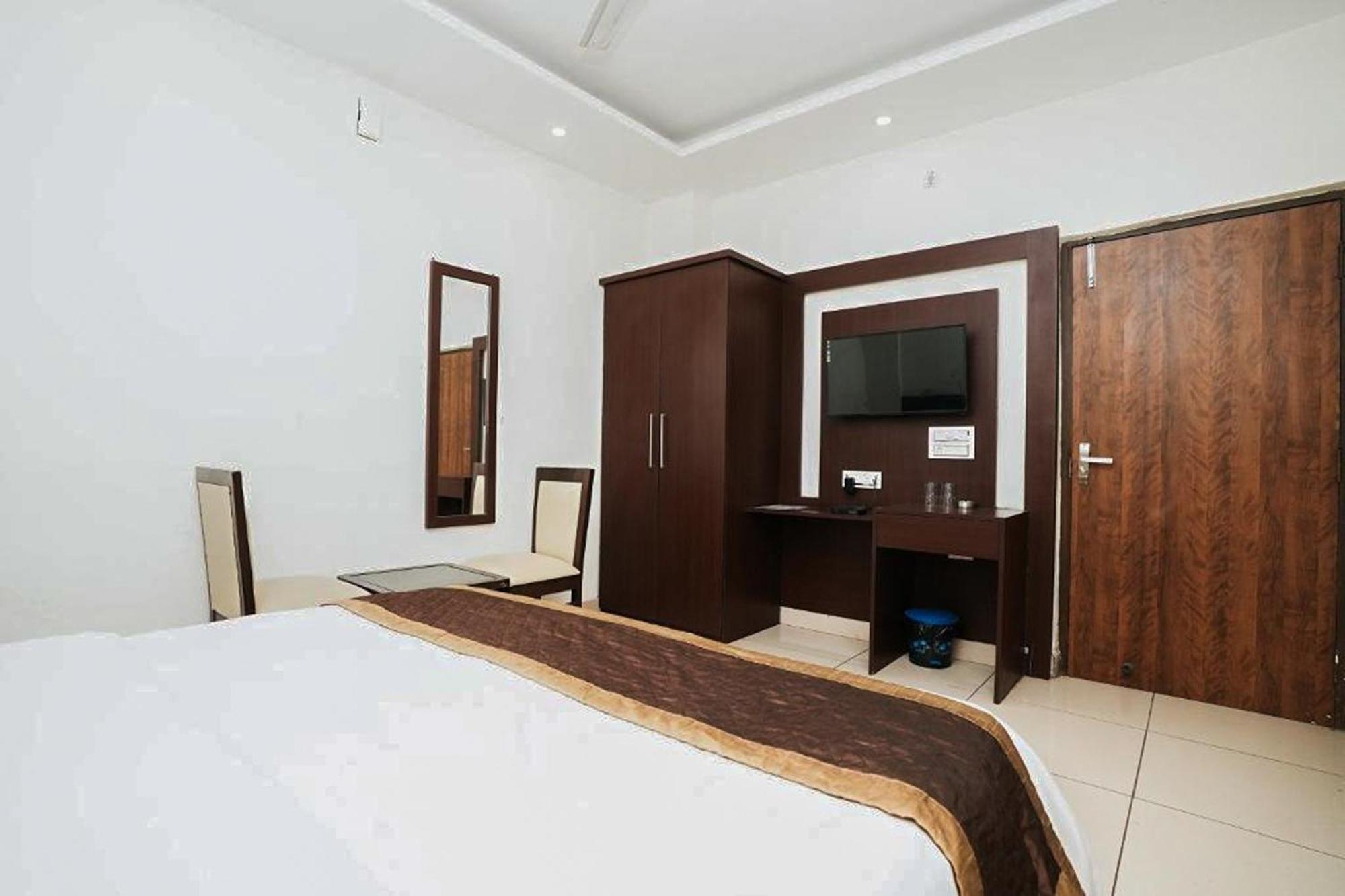 Hotel The 7 Seas Rishīkesh Eksteriør billede